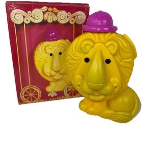 🆕Avon Vintage 1974 NOS‎ boxed “Loveable Leo”
Lion shampoo/ plastic bank kitschy